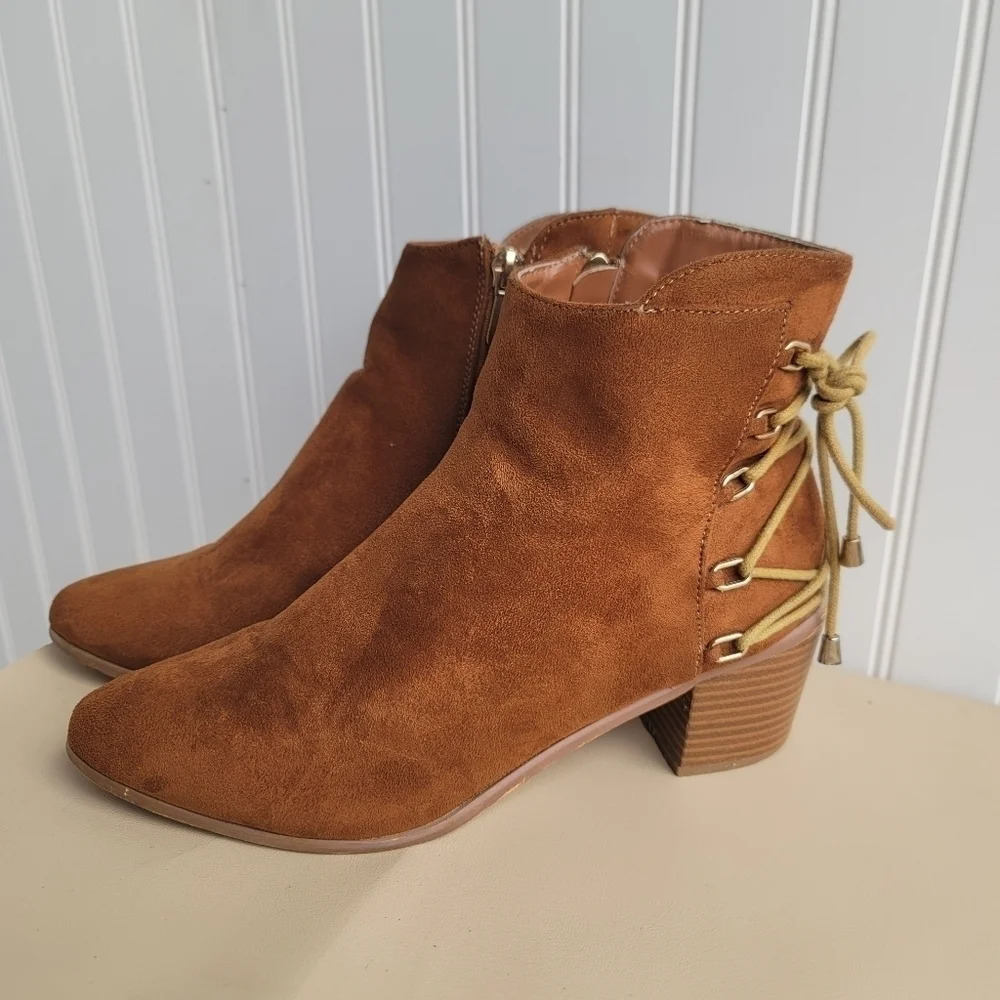 Liliana Women's Chunky Heel Riding Ankle Booties Camel Brown Tan Faux Suede 8.5
